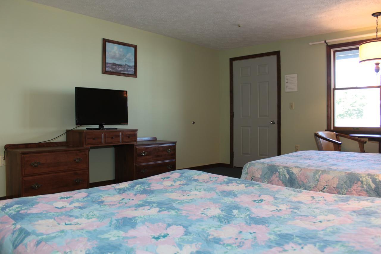 Inn Between The Beaches & Villager ยอร์ก ภายนอก รูปภาพ