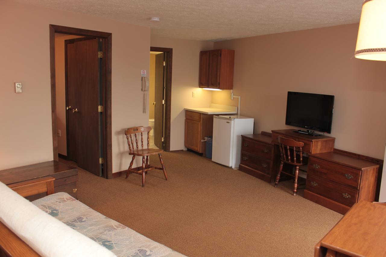 Inn Between The Beaches & Villager ยอร์ก ภายนอก รูปภาพ