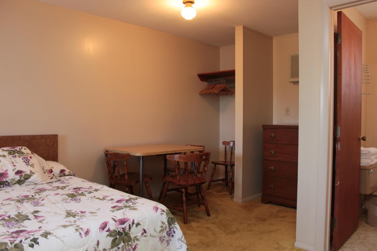 Inn Between The Beaches & Villager ยอร์ก ภายนอก รูปภาพ