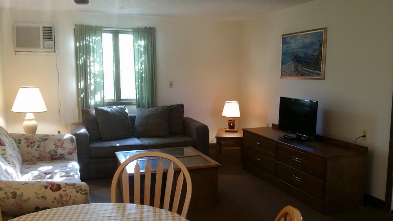 Inn Between The Beaches & Villager ยอร์ก ภายนอก รูปภาพ